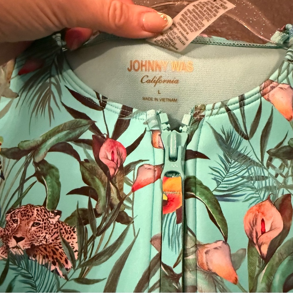 JOHNNY WAS • Tania neoprene jungle print one piece swimsuit - Large - Picture 9 of 14